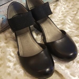 Kenneth Cole Reaction Black Wedge with  Heel Strap